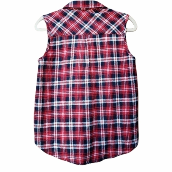 Sans Souci plaid sleeveless button down shirt - Picture 3 of 4